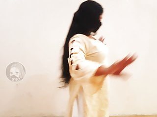 We Teri Ki Majaal Saba Far-out Dance - Pakistani Mujra Dance